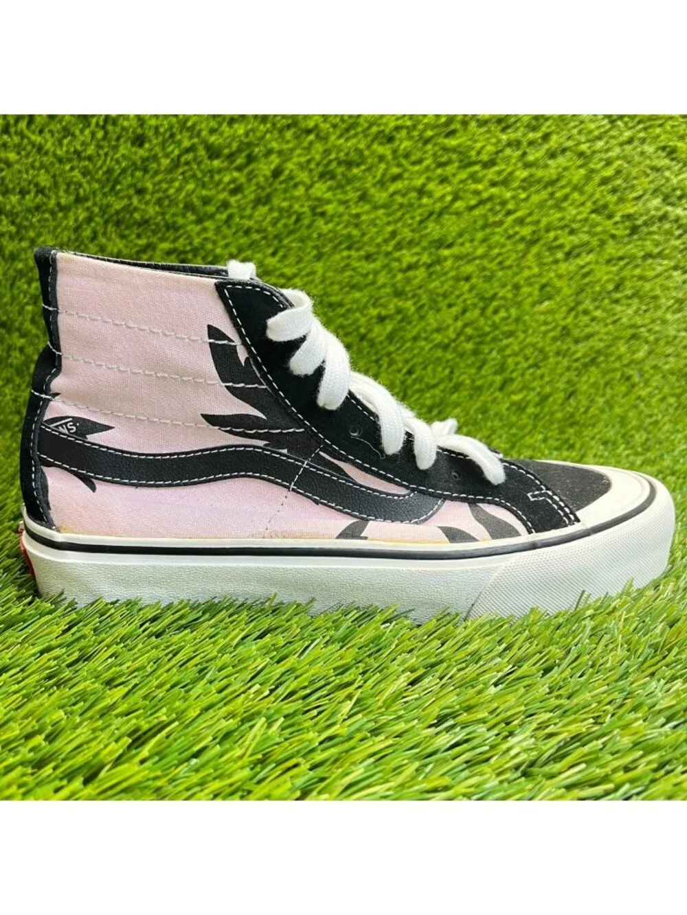 Vans Sk8-Hi Womens Size 7.5 Black Pink White Athletic Skateboard Shoes Sneakers